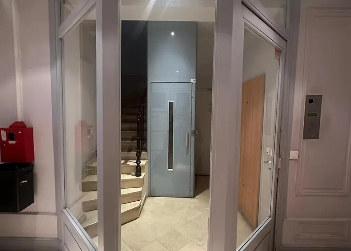 Champs Elysee 아파트